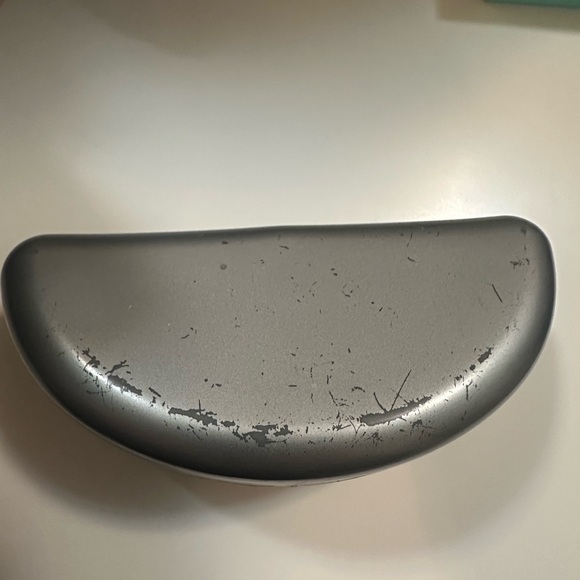 Prada sunglasses - Picture 6 of 9